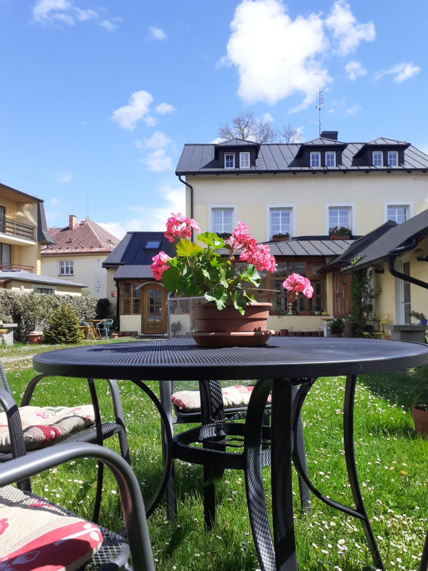 Penzion No1, Mariánské Lázně Exteriör bild