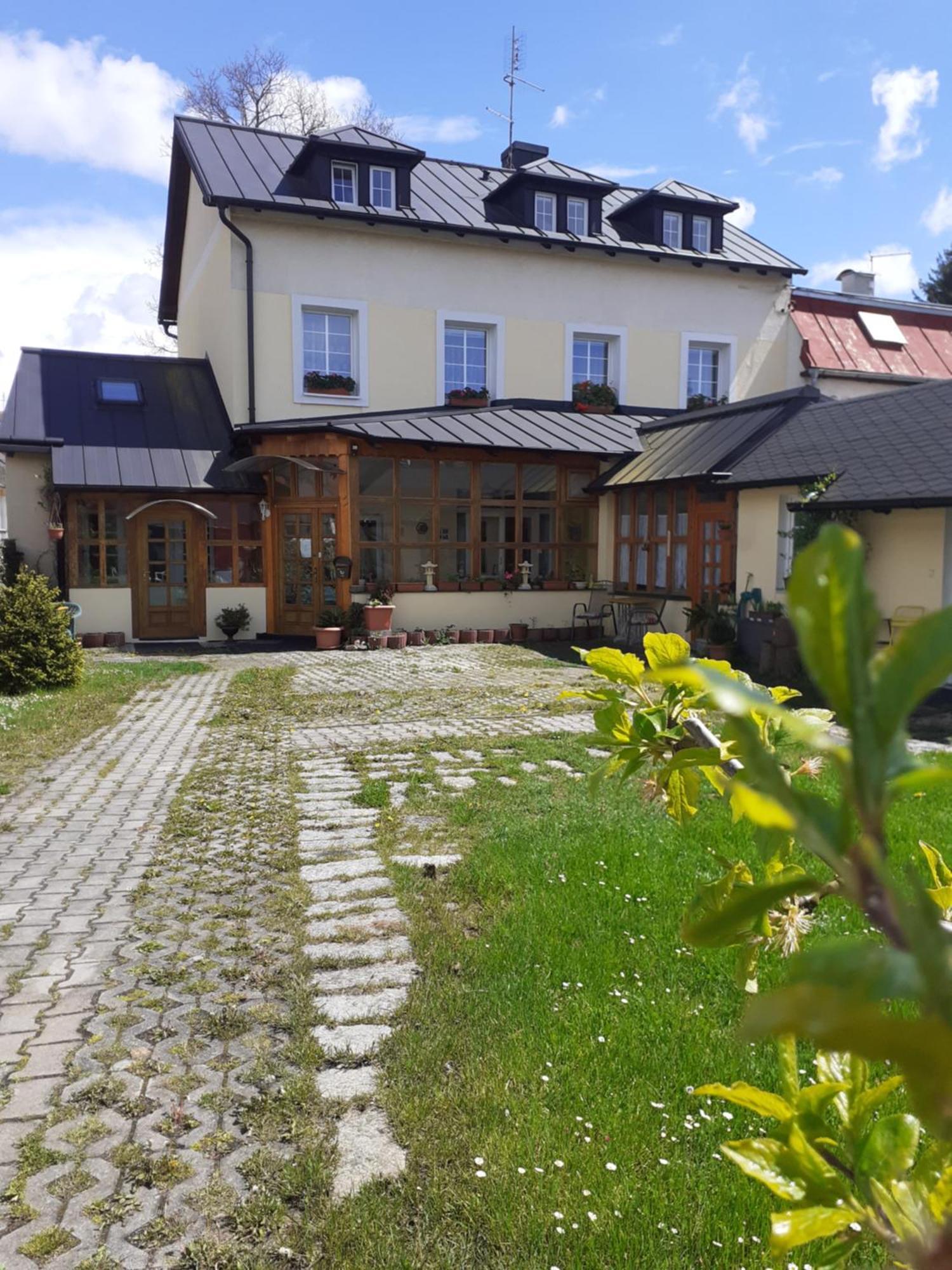 Penzion No1, Mariánské Lázně Exteriör bild